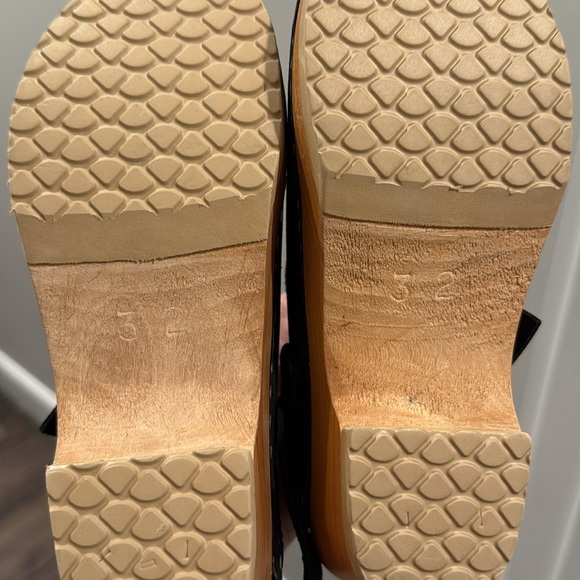 Hanna Andersson Black Slingback Clogs size 32 - Picture 6 of 6